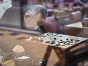 Kendi kendini eğiten yapay zekâ AlphaGo Zero, Go’da en iyisi oldu!