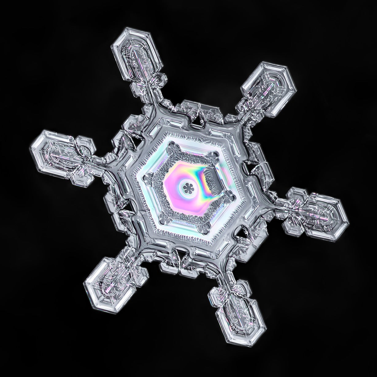Snowflake Structure Still Mystifies Physicists