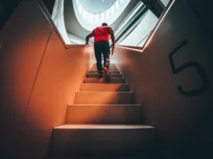Beyin hacmiyle ilgili bir çalışma, merdiven çıkmanın yaşlanma karşıtı olabileceğini gösterdi